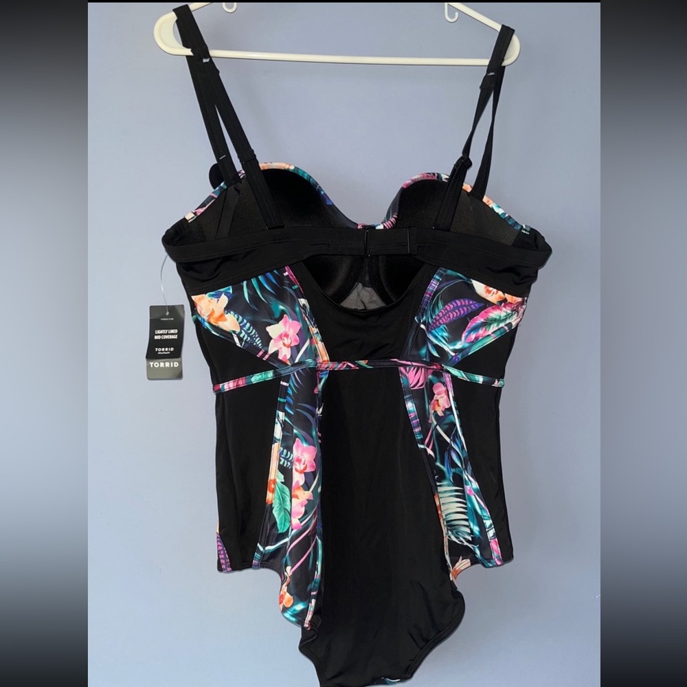 Torrid One Piece Swimsuit - Picture 4 of 5